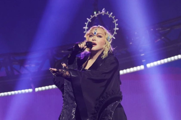 Поп иконата Мадона откри дългоочакваното си турне Celebration Празненство с пищен