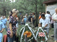 ГЕРБ положи венци пред гроба на легендарния войвода Хаджи Димитър