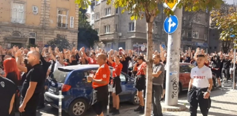 Наложиха глоби на задържаните по време на мача "Левски" срещу ЦСКА в столицата 