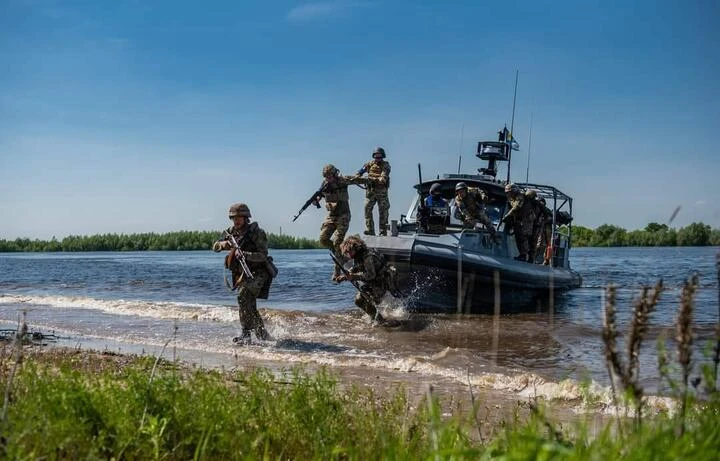 ВСУ са извършили десант на левия бряг на Днепър и са заели позиции на руснаците