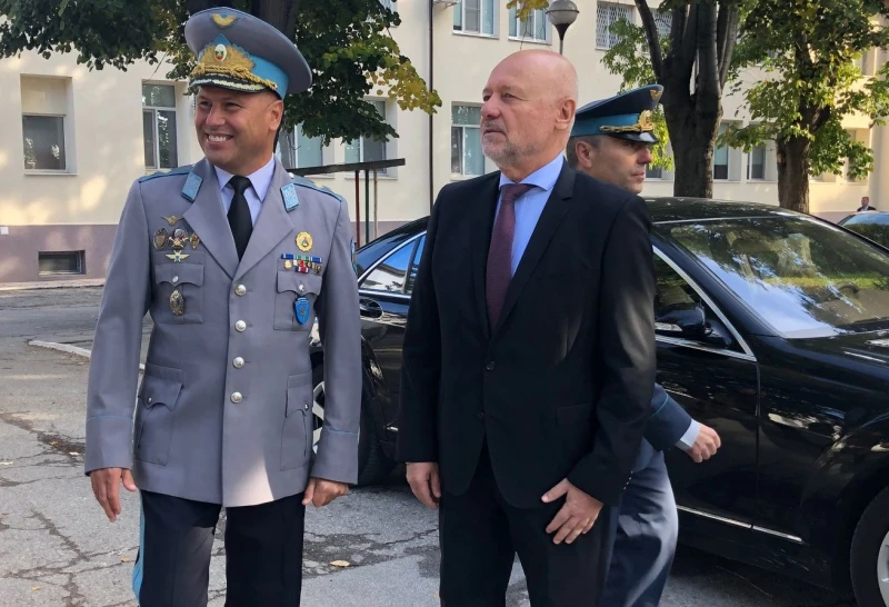 Министър Тагарев от Пловдив: Службите следят обстановката