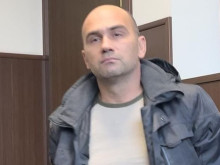 В Пловдив доведоха с белезници известен фотограф