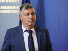 Министър Андрей Цеков: Установихме хиляди адреси с повече от 6 избиратели