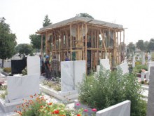 Утре махат незаконната постройка на Цар Киро