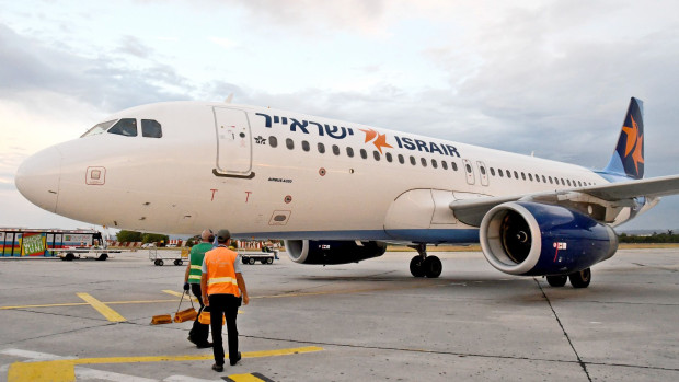 Българите в Израел изпаднаха в паника, че няма самолети, с