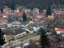 Овладян е пожара в село Николаево, община Трявна