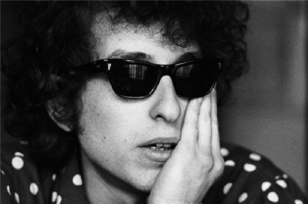 Боб Дилън роден като Робърт Алън Цимерман е носител на
