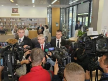 Денков за коледните надбавки: Много по-важно е да се повишат пенсиите, отколкото да се дава веднъж годишно