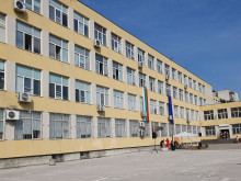 Всички ученици в Пловдив са били изведени от учебните сгради