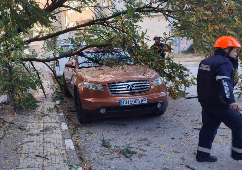 Шофьорка се хвана за главата, след като видя луксозния си джип в Пловдив