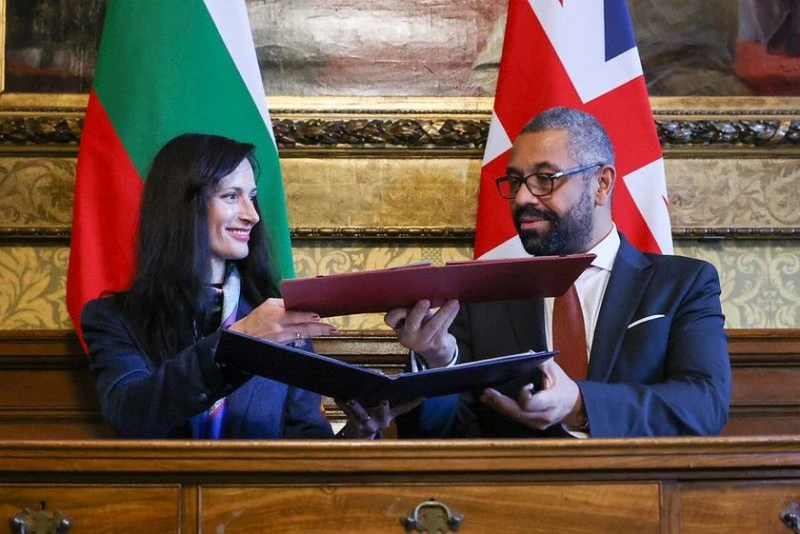 ����: �������������� ����� �������� � ����������� �������� ����� �������������