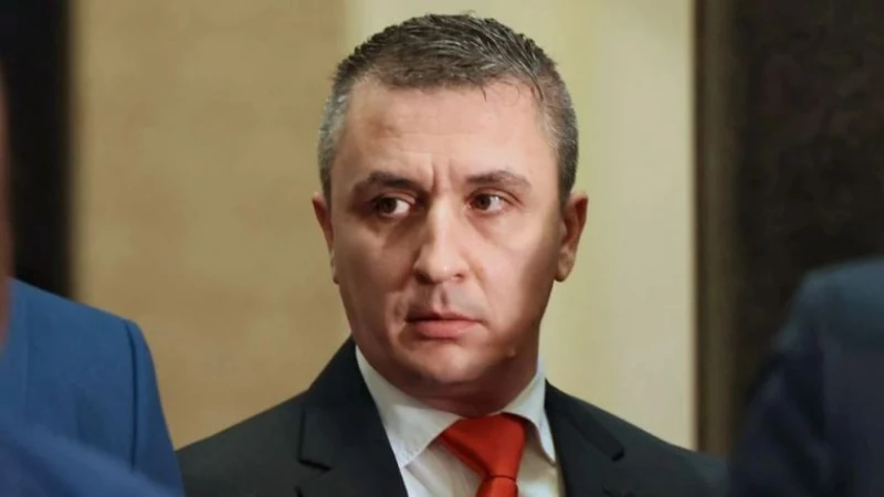 Александър Николов: С "Лукойл" трябва да се говори с оглед икономическия обществен интерес