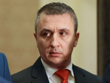 Александър Николов: С "Лукойл" трябва да се говори с оглед икономическия обществен интерес