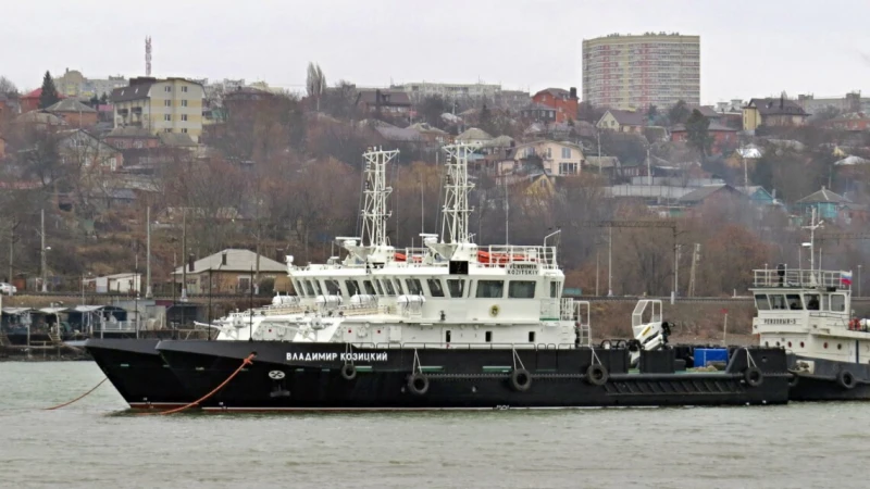 Руски противоминен кораб се е взривил в Севастополския залив