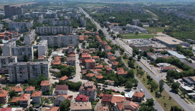 </TD
>Над 7 процента е избирателната активност в Пловдив. Това съобщиха