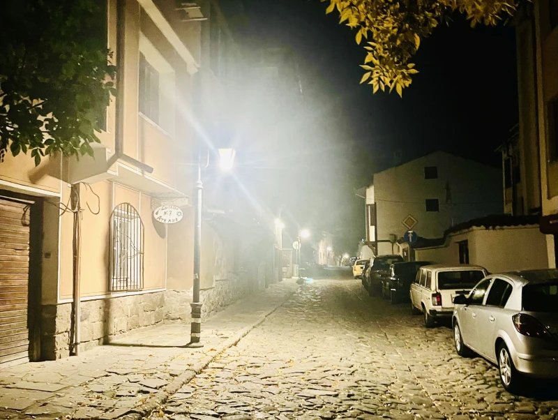 Старият град блесна с ново осветление