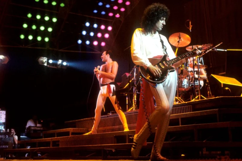 ������ �� ��� � �������� ����� �� Queen �� ������ ���?