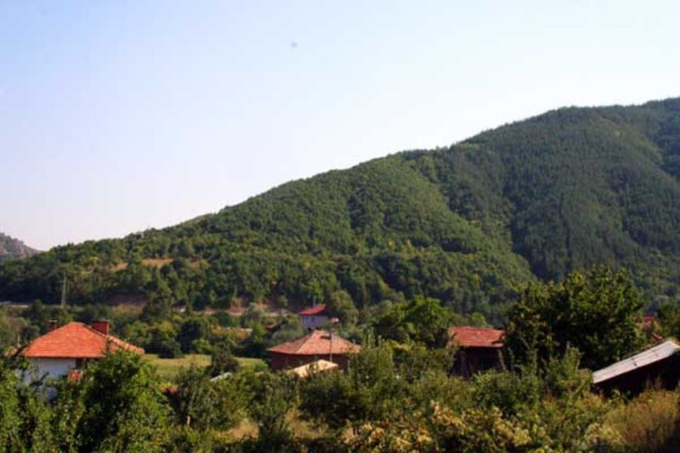 Село Места, намиращо се в Община Банско, е едно от