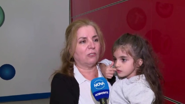 Спасение на българска земя Едно от семействата които напуснаха Ивицата