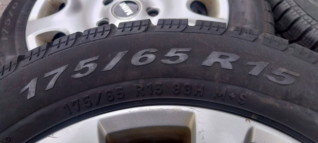 Физически лица продават свои стари автомобилни гуми в маркетплейсите и