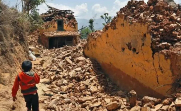 В събота 4 октомври спасителите в Непал са започнали