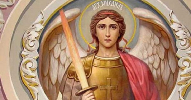 На 8 ноември църквата почита паметта на Свети Архангел Михаил