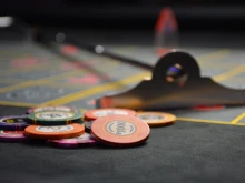 Законови промени за покер стаите на bwin casino, BetMGM и други оператори в Онтарио