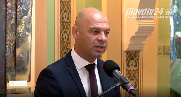 </TD
>Новият кмет на Пловдив направи първото си публично обръщение пред