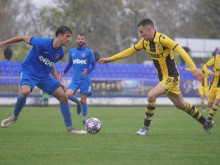 Кал, локви и три гола на Секулич - Ботев (Пд) е напред за Купата
