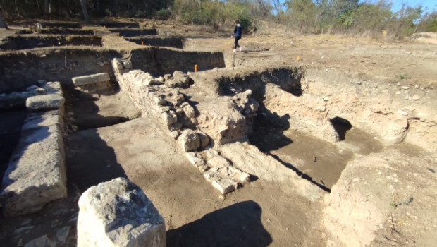 Повече от 1000 артефакти са открили археолозите от екипа на