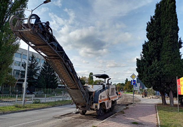 Стартира още един етап от ремонта на бул Девня видя