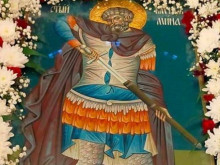 Шест имена празнуват днес