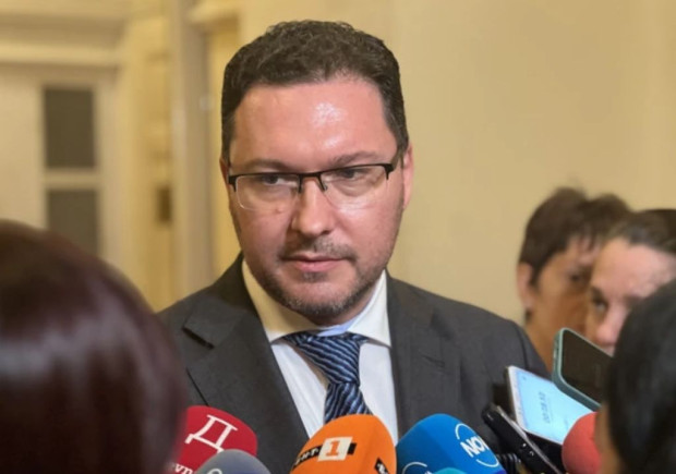 Даниел Митов: С финансов министър като Асен Василев няма как да влезем в еврозоната