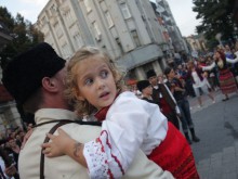 Стотици изгледаха възстановката на Съединението