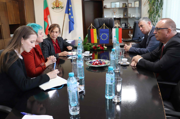 </TD
>Развитието на двустранните отношения между България и Германия в сферата
