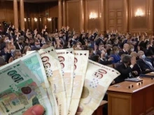 Заплатите на депутатите скачат с 10%, прибират около 10 000 лева