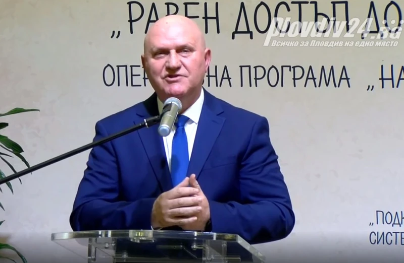 Министър Цоков: Над 250 милиона са усвоени от българските училища