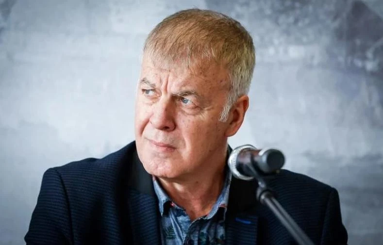 Наско Сираков към Боби Михайлов: Братле, подай си оставката!