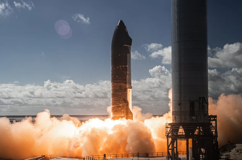 SpaceX ������ �� ��������� Starship, ���-������� ������ � �����