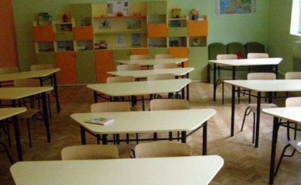 Част от училищата във Варна ще останат затворени в понеделник