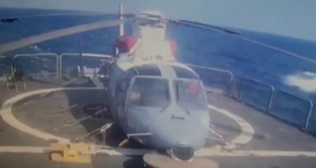 Йеменските бунтовници се спуснаха от хеликоптери на кораб свързан с