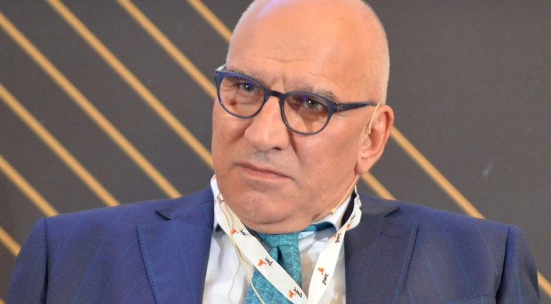Хампарцумян захапа здраво министъра на вътрешните работи