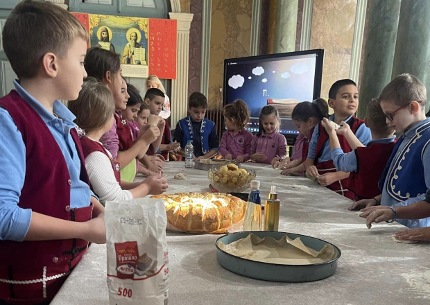 TD Вчера православната църква отбелязва празника Въведение Богородично Учениците от II б