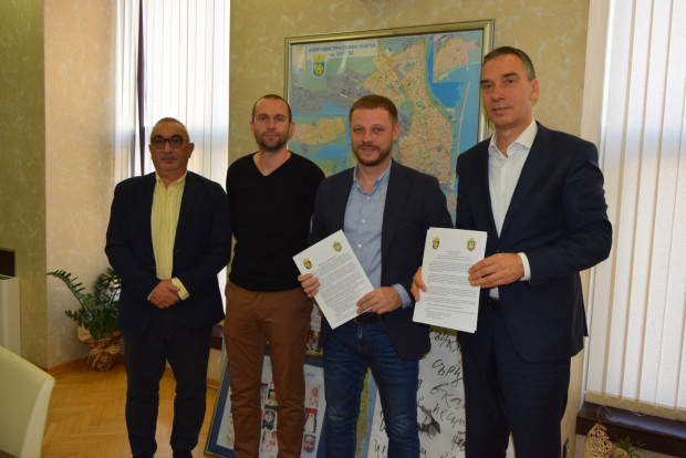 TD Кметът подписа Меморандум за сътрудничество между Бургас и украинския град