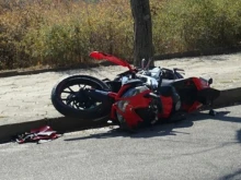 Мотоциклетист от Врачанско самокатастрофира, шофирал без книжка и каска 