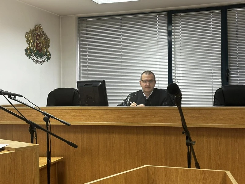 Назначени са три съдебни експертизи по оспорения избор за кмет на община Благоевград