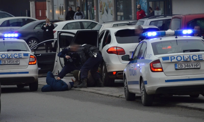 Полицията спипа мигранти в Казанлък