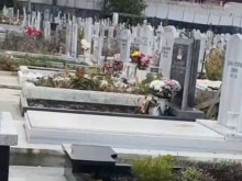 Гробари рекетират близки на починали в столицата