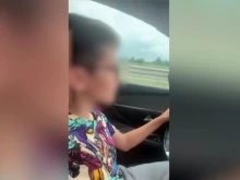Майка пропищя: 11-годишният й син шофира със 146 км/ч на Околовръстното шосе в София, обвинява бащата