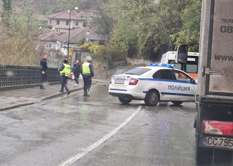 19-годишен пострада при катастрофа във Велико Търново